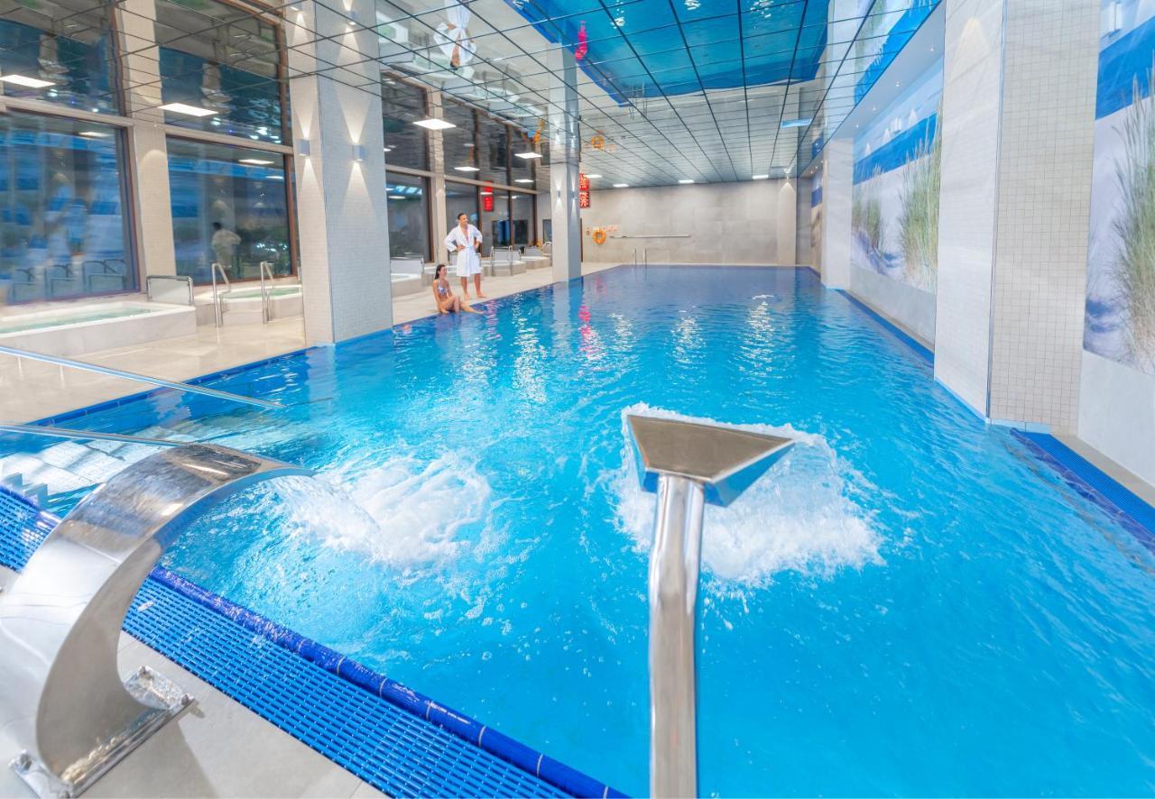Olymp IV Hotel Колобжег Екстериор снимка