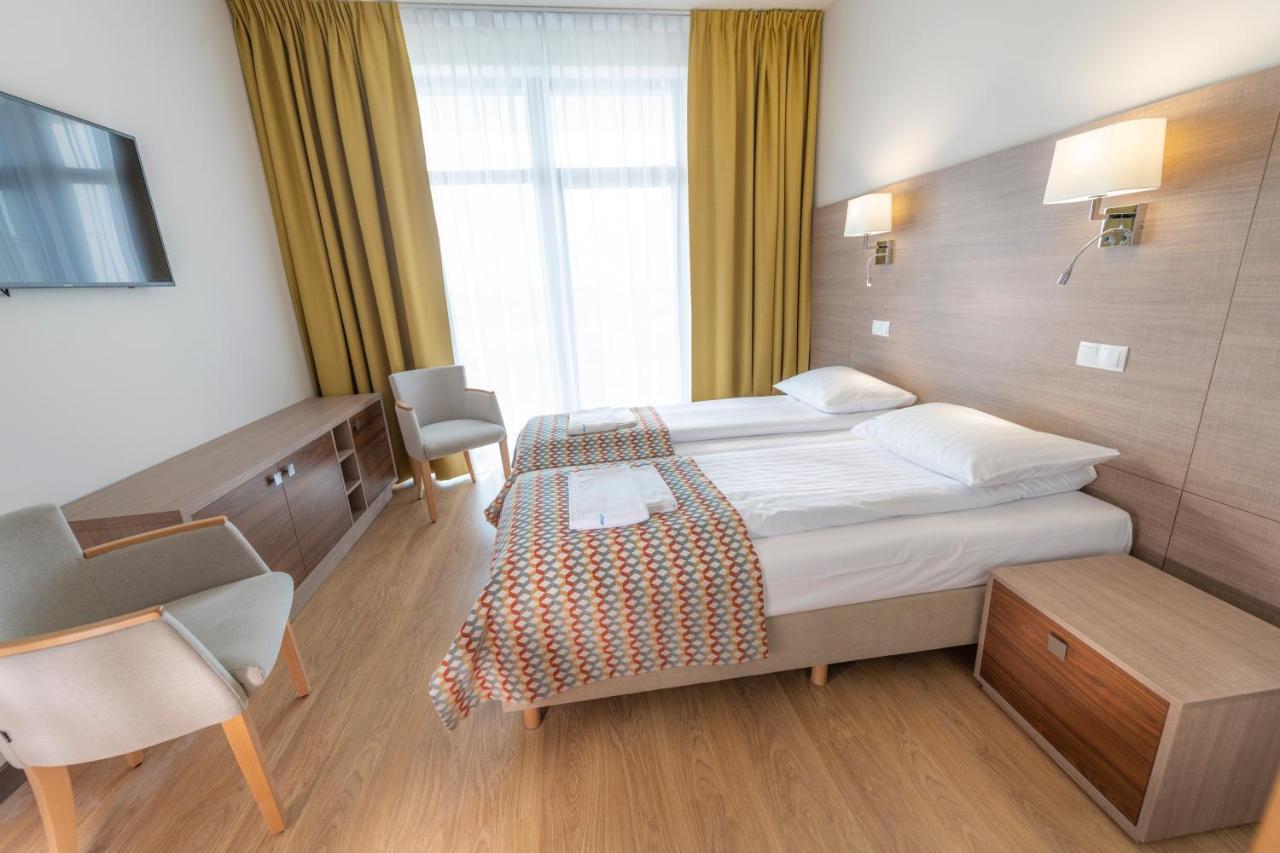 Olymp IV Hotel Колобжег Екстериор снимка