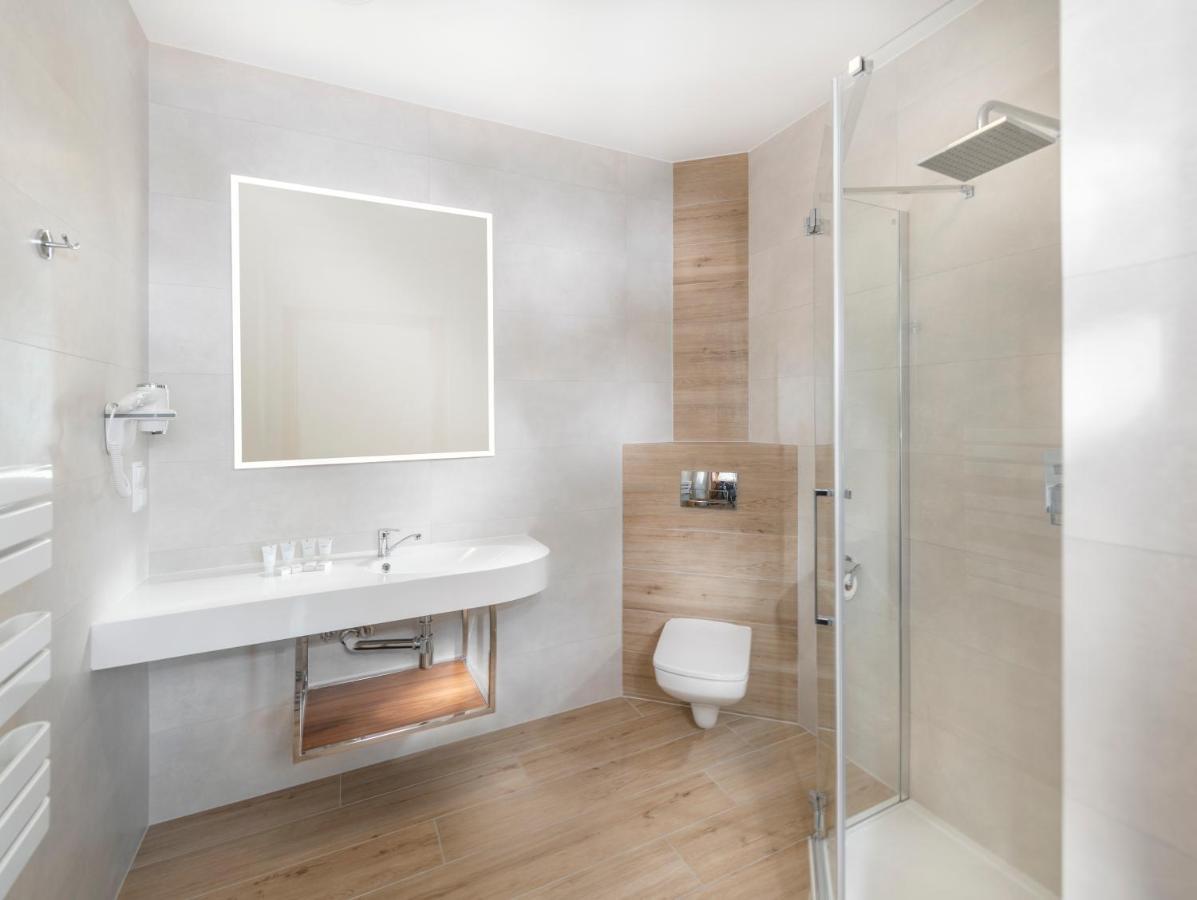 Olymp IV Hotel Колобжег Екстериор снимка