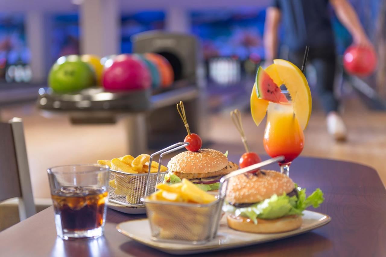 Olymp IV Hotel Колобжег Екстериор снимка