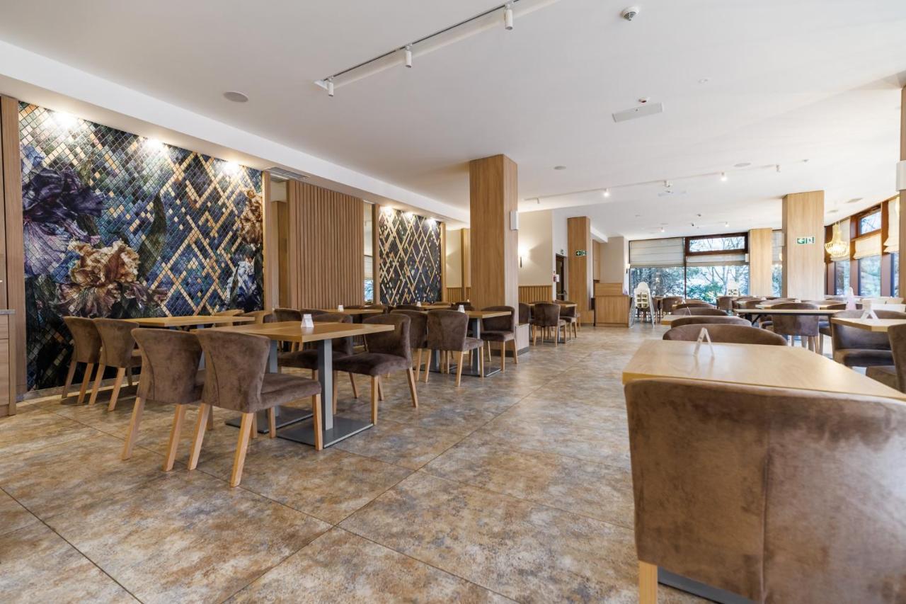 Olymp IV Hotel Колобжег Екстериор снимка